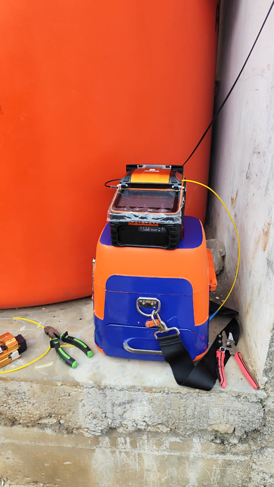 Penyambungan FO dengan splicer