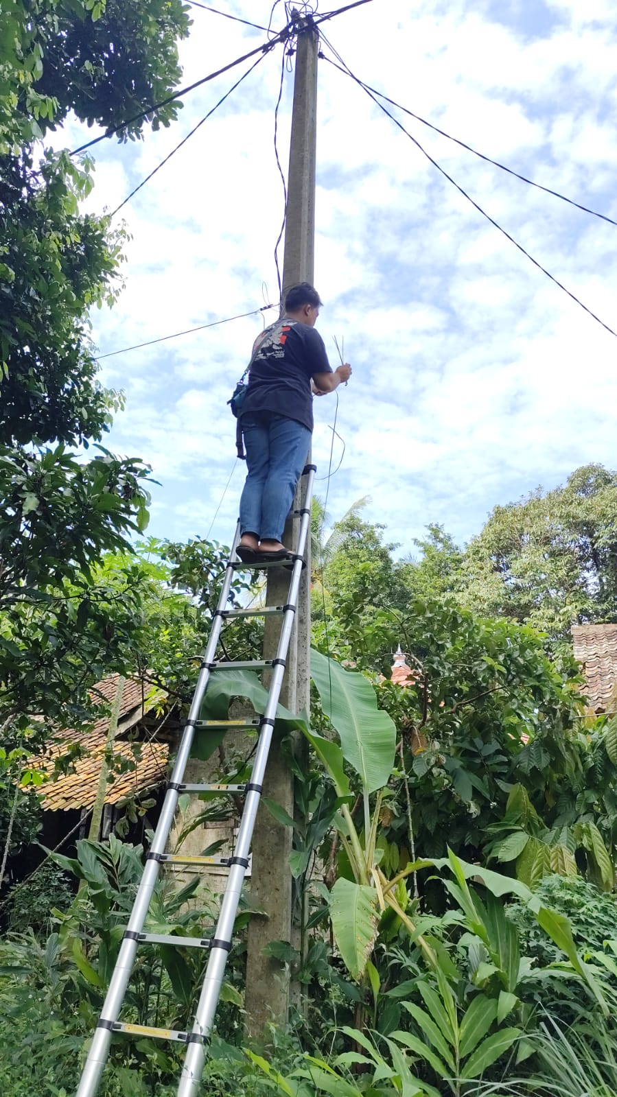 Pemasangan Kabel Jaringan